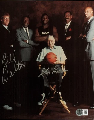 Foto autografiada 8x10 de John Wooden y Bill Walton UCLA Beckett BAS #AE50743 Foto 1 de 3