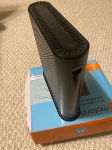 Motorola MG7550 16x4 szybki modem kablowy - czarny - Zdjęcie 1 z 6