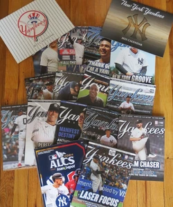 New York Yankees Magazine Lot MLB Baseball Memorablia Collection Bundle Calendar - Bild 1 von 7