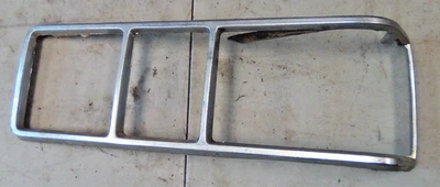 Bisel de luz trasera Ford Granada 1975-76 FC-37DG Foto 1 de 4