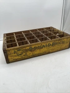 Walt Disney Productions DONALD DUCK Madera Amarilla Madera 24 Botellas Soda Pop Caja - Imagen 1 de 8