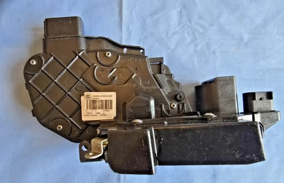 Land Rover Discovery 4 Sport Passenger Front Door Lock Mechanism 6W8A-21813-GD - Imagem 1 de 4