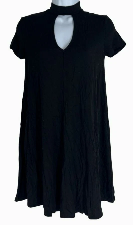 Vestido recto soprano negro de manga corta con cuello alto talla XS de $50 para mujer Foto 1 de 1