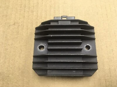 Kawasaki ZR7S 2003 regulador de voltaje rectificador OEM #121423 Foto 1 de 4