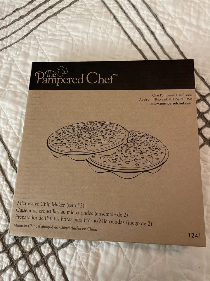 The Pampered Chef Microwave Potato Chip maker, #1241 - Image 1 of 1