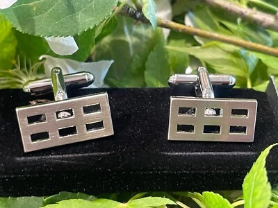 Cuff-Daddy Cufflinks in Silver Windowpane Contemporary New No Box - Image 1 of 4