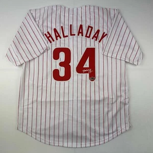 Facsimile Autographed Roy Halladay Philadelphia Pinstripe Reprint Jersey Size XL - Picture 1 of 4