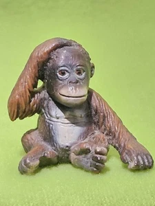 2002 Schleich Baby Orangutan Mini Figure - 1.5" - Made in Germany!!! - Picture 1 of 6
