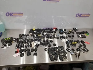 MISCELLANEOUS CAR KEY CLICKER REMOTE LOT SMART KEY SET - Picture 1 of 12