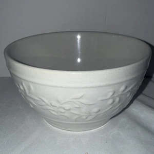 Holiday Home White Cereal Bowl 6” - Picture 1 of 3