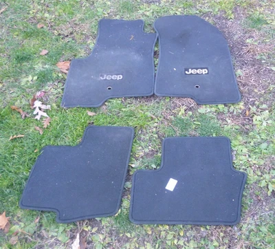 2016 Jeep Patriot floor mats set - Image 1 of 2