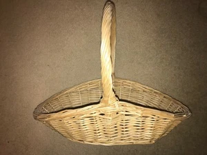 Large handmade Wicker bread Basket from France - Picture 1 of 4