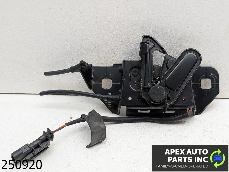 OEM 2019-2025 Chevrolet Malibu 1.5L HOOD BONNET COVER SECONDARY LOCK LATCH CATCH Foto 1 de 4
