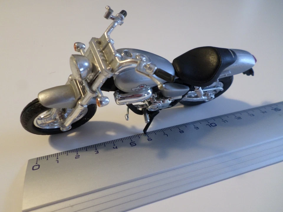 moto honda modele fifty magna reservoir gris - Photo 1/1