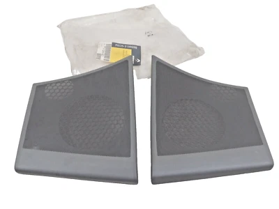 (E19) 770120662 Orig. RENAULT LAGUNA II Speaker Cover Door Left/Right - Image 1 of 3
