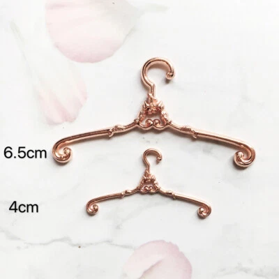 10x Dolls House 1:12TH Scale Hangers Vintage Metal Clothing Wardrobe Accessories - Image 1 of 4