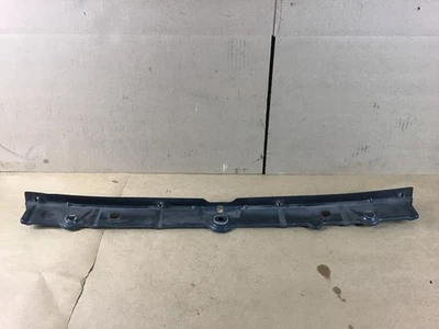 Porsche 911 Turbo 2007 3.6L Rear Bumper Bracket Support Mount Cover 05 - 09 :Y - Image 1 of 4