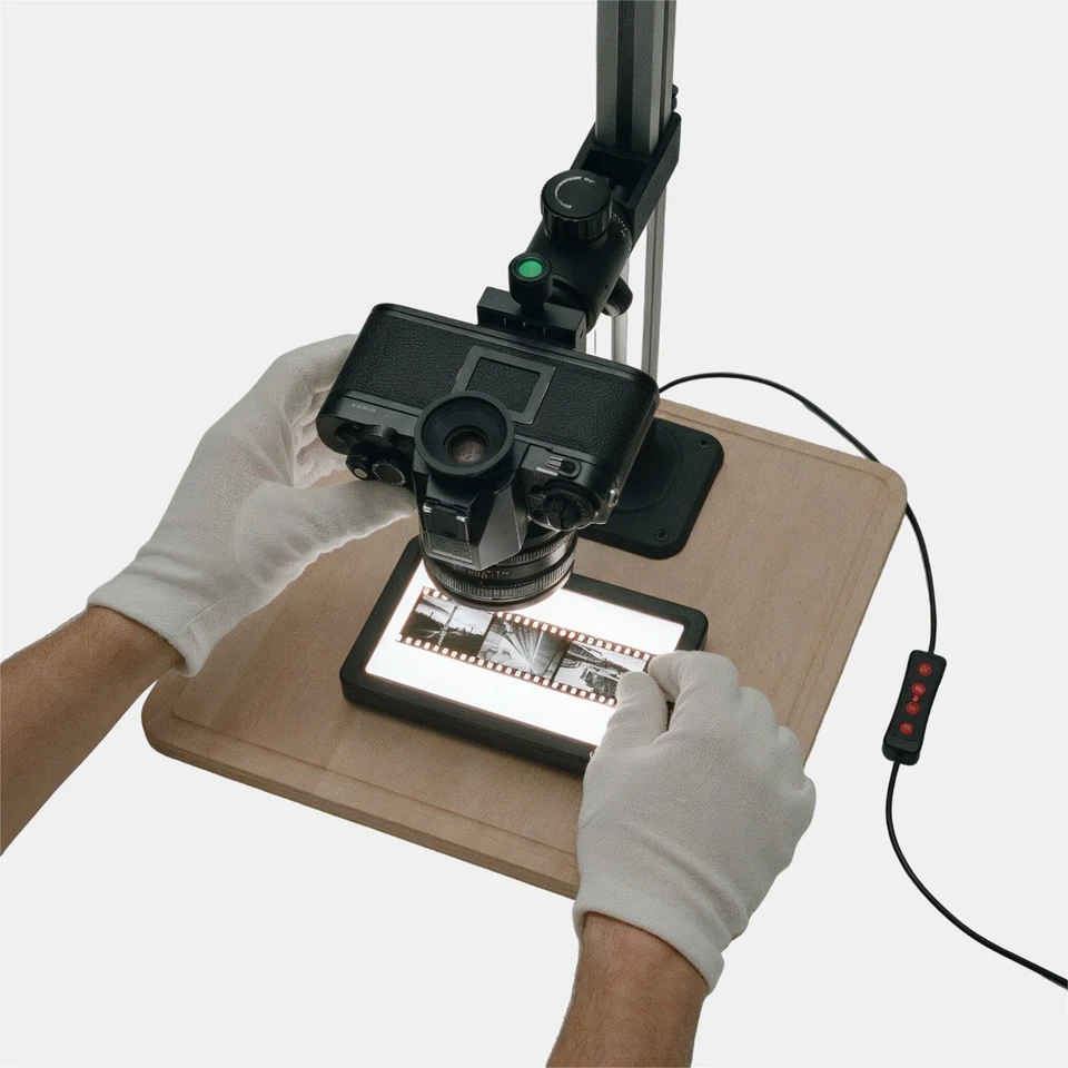 AUSGEKNIPST Supporto per fotocopiatrici e riproduzioni per scansione di film