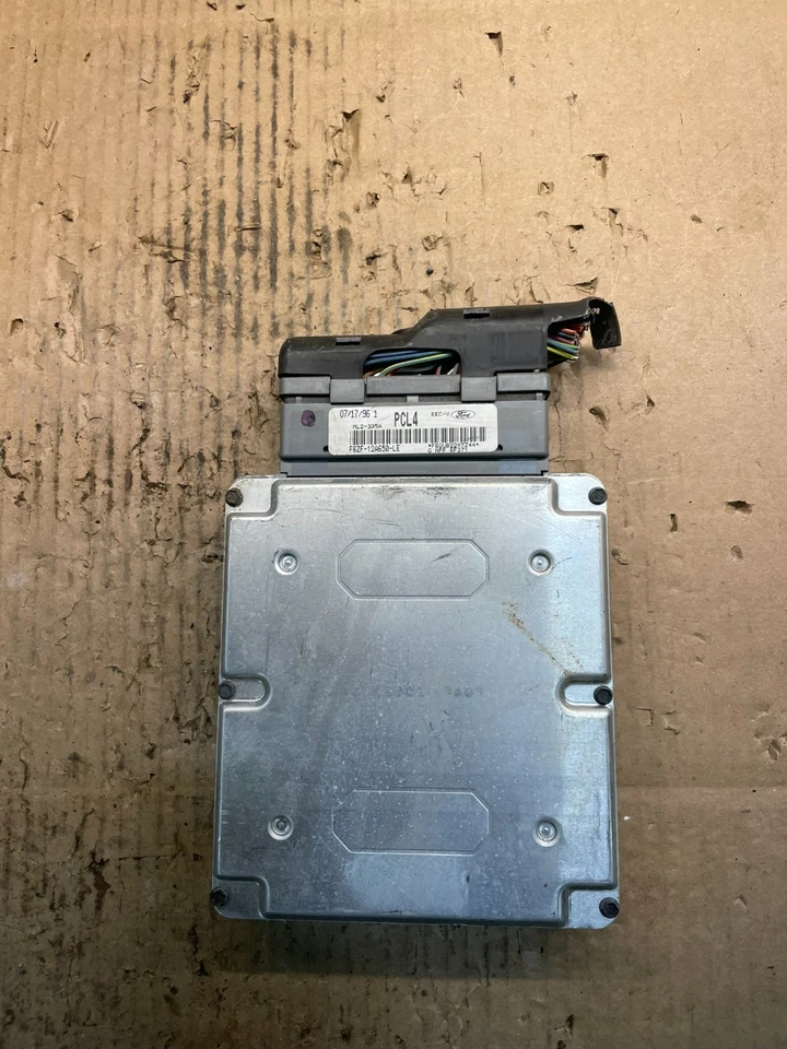 1996 1997 Ford Mustang 4.6L Engine Control Unit ECU Computer Module OEM U9085 DG - Image 1 of 4