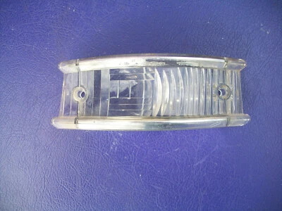 Lente de luz de estacionamiento con intermitente Plymouth 1959 1902946 Foto 1 de 4