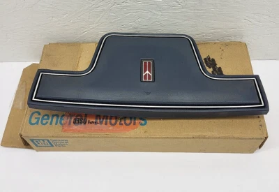 NOS 1985 1987 Oldsmobile Firenza Steering Wheel Horn Button Pad  GM # 25529402 - Image 1 of 3