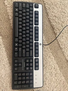 HP KU-0316 Black & Silver USB Keyboard (434821-007) - Picture 1 of 13