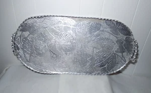 Vintage Hammered Aluminum Serving Tray Grape Embossed Design 11.5" x 23" - Picture 1 of 16