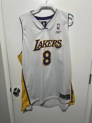 Camiseta de colección Reebok Kobe Bryant #8 Los Angeles Lakers para hombre 2XL XXL blanca Foto 1 de 4