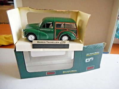 SAICO Morris Traveller verde 1:26 + caja Foto 1 de 4