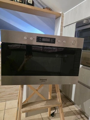 Microonde da incasso Hotpoint Ariston: colore acciaio inox, - MN 314 IX HA - Immagine 1 di 4