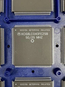 MENGE 2 Stück Motorola XC68LC040FE25B integrierter Schaltkreis 208-poliger QFP - Bild 1 von 2