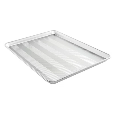 Bandeja para hornear Nordic Ware Prism Big Sheet Foto 1 de 4