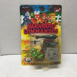 Barnyard Commandos Mstr SGT CORNELIUS CANNONFODDER Playmates Sealed Unpunched - Bild 1 von 7