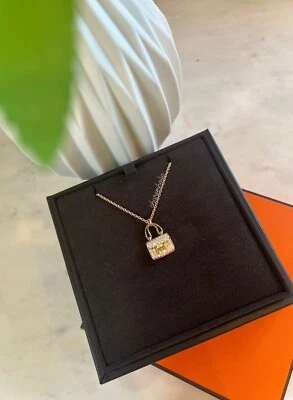 Brand New! 💛 Hermès Amulettes Constance pendant Necklace 18K rose gold diamond - Image 1 of 4
