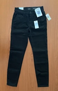 $78 Curve Appeal Concealed Comfort Sz 4 High Rise Stretch Skinny Black Jeans NWT - Picture 1 of 4