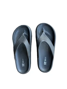 32 Degrees Heat Cool Black Cushioned Sandals Flip Flops Womens US 7.5 to 8 - Picture 1 of 2