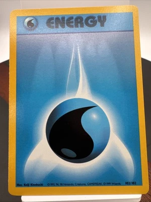 1999 Pokemon Unlimited Water Energy #102/102 B5404 - Image 1 of 4
