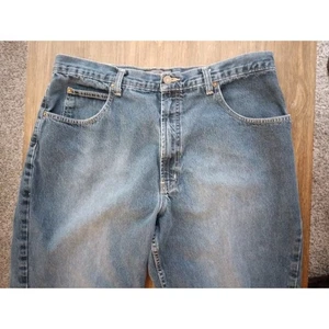 Geoffrey Beene Jeans Men's Size 38x30 Blue Straight Medium Wash Denim - Picture 1 of 10