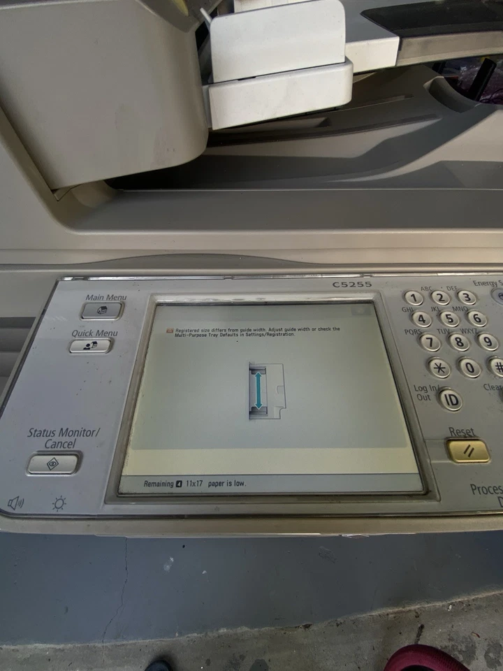 Copiadora/impressora colorida Canon Imagerunner Advance C5255, 55ppm com acabamento de grampeador - Imagem 1 de 4