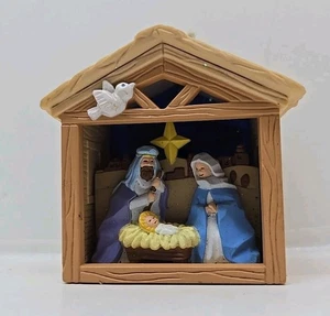 Avon Snow Frost Falls Victorian Village First Christmas/Manger Scene Jesus 1994 - Bild 1 von 5