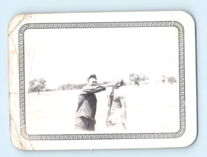 Vintage Photo 1948, 2 US Airmen Friends Joking Around In Texas, 4x3 Black White - Picture 1 of 2