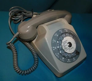 ANCIEN TELEPHONE S63 MATRA DE 1985 . COULEUR GRIS . TYPE ERICSSON - Picture 1 of 14