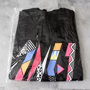 MINT 2ne1 Official T-shirt 2014 WORLD TOUR ALL OR NOTHING in Japan Size M - Picture 1 of 3