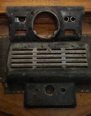 VAUXHALL  Velox &  Wyvern Dashboard Parts  Speedometer Surround  & Centre Grille - Image 1 of 4