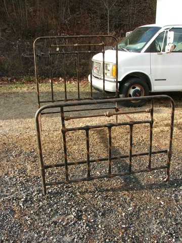 Antique Brass & Iron Bed - Round Shoulder Bed - NICE -   SEE PHOTOS - #10 Cover