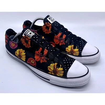 匡威男女通用黑色花卉和波点低腰运动鞋 M 10 或 W 12 (S1206) — 第 1/4 张图片