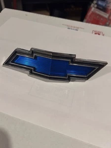 1969 Camaro Grill Bow Tie Emblem Original Survivor GM Chevrolet - Picture 1 of 4