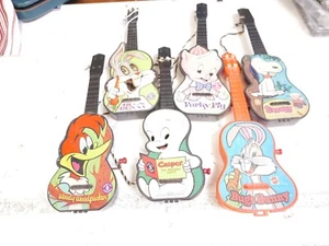 Lot of 6 TOY WIND UP GUITAR- WALTER LANTZ PRODUCTIONS- MATTEL - Picture 1 of 20