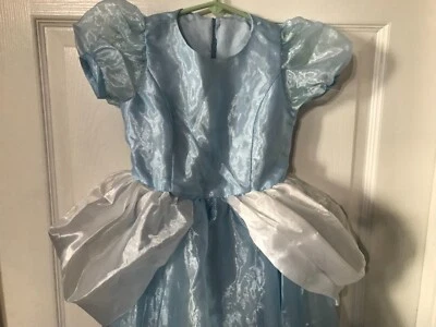 Disfraz de Cenicienta Halloween hecho a mano talla 4/5 peluca, corona y varita  Foto 1 de 4