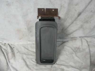 99 00 01 02 03 Ford Windstar Armrest Arm Rest Center Console Gray Plastic Lid  - Image 1 of 4